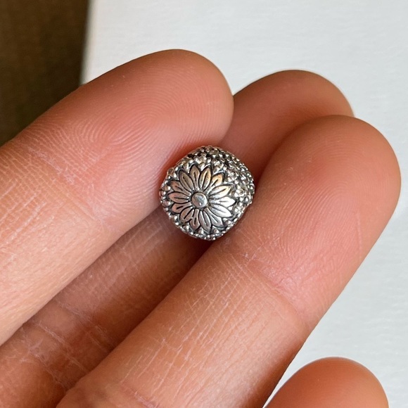 Retired PANDORA Silver Sparkling Pineapple Charm with Clear CZ Stones EUC - Picture 7 of 9